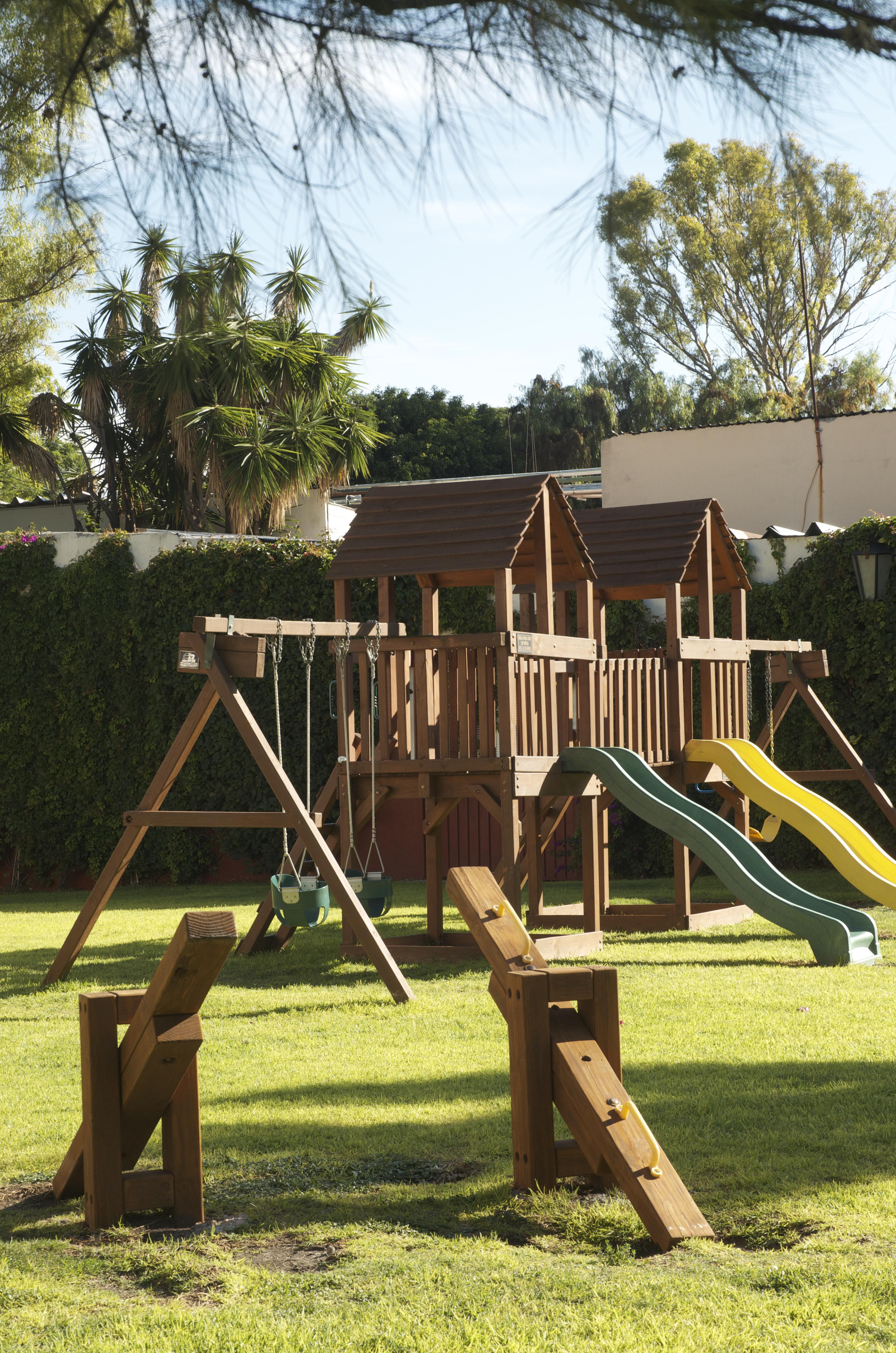 Hacienda Jurica By Brisas Hotel Querétaro Exterior foto A backyard playset