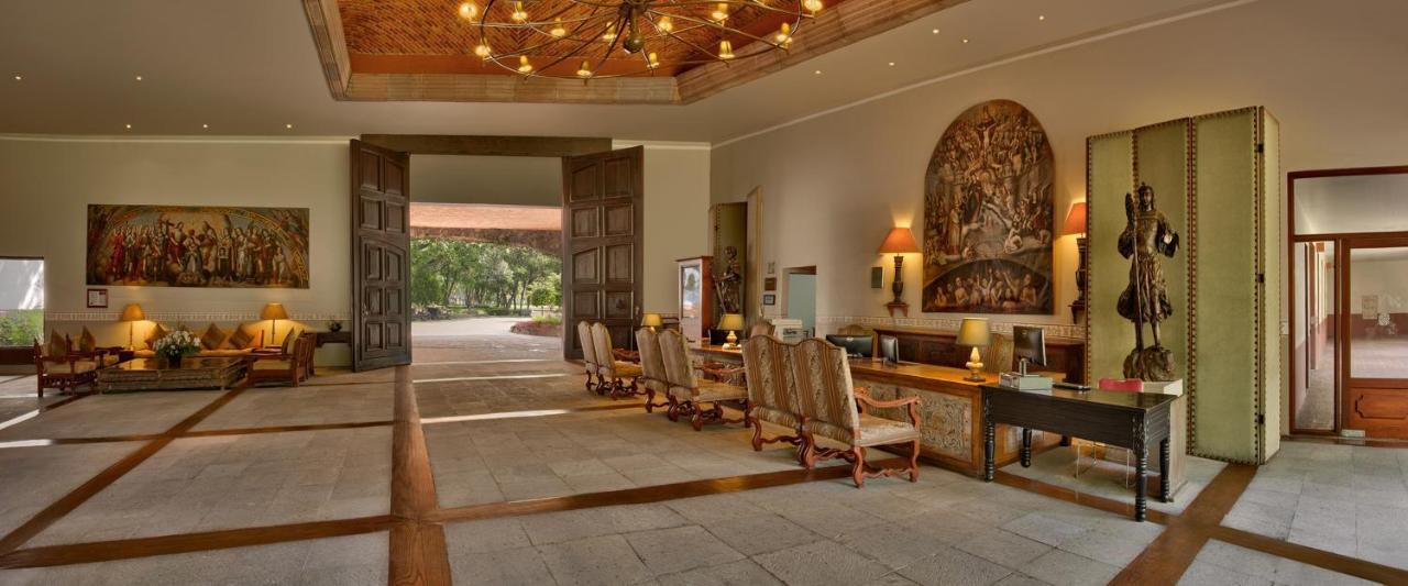 Hacienda Jurica By Brisas Hotel Querétaro Exterior foto The lobby at the Four Seasons Resort